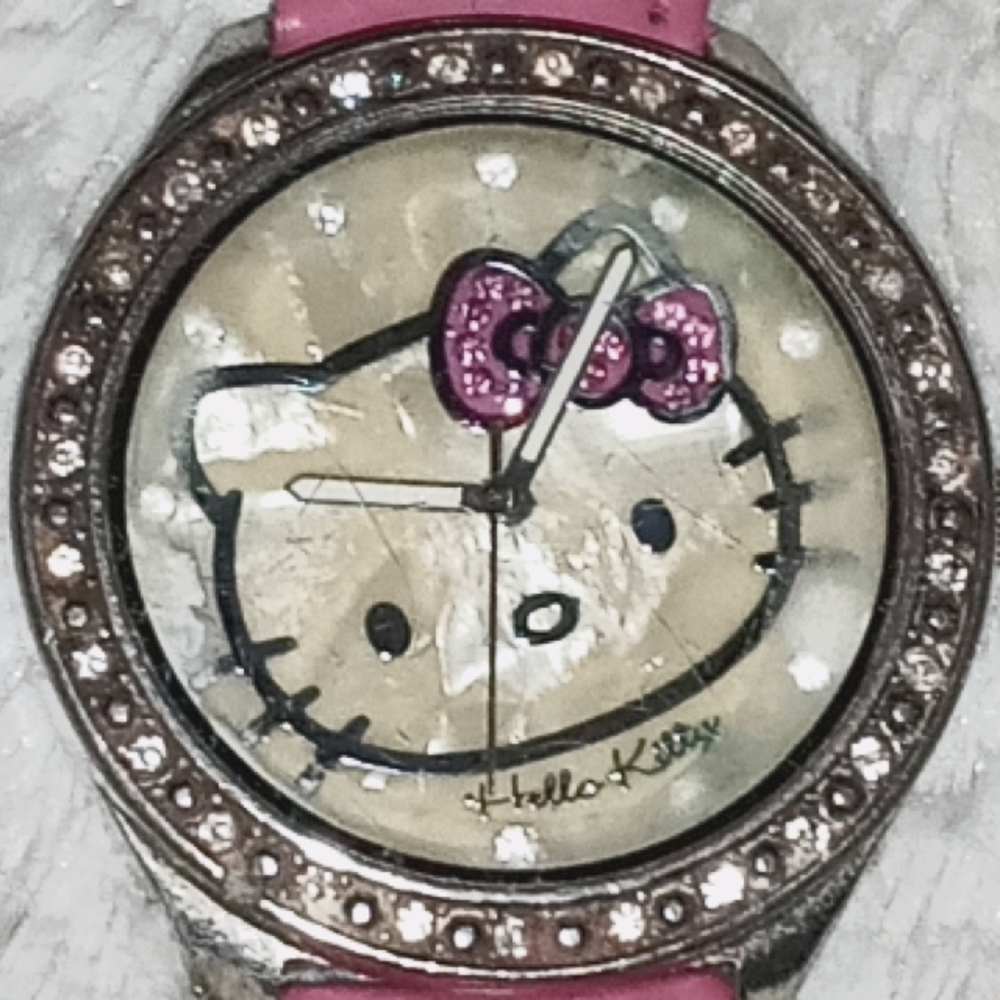 Hello Kitty “PINK CRYSTAL,  MOP FACE Watch”